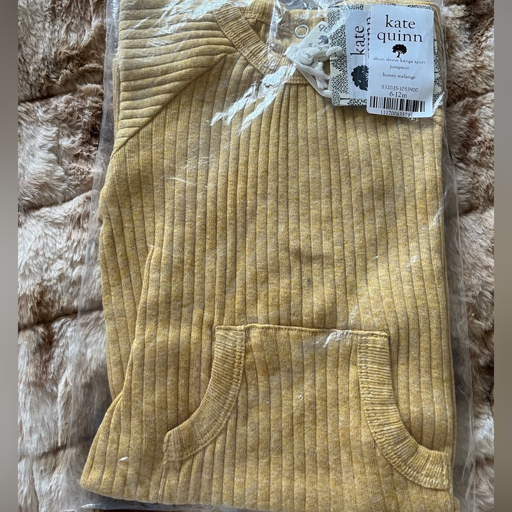Kate Quinn Short Sleeve Kanga Sport Size 6-12 Months